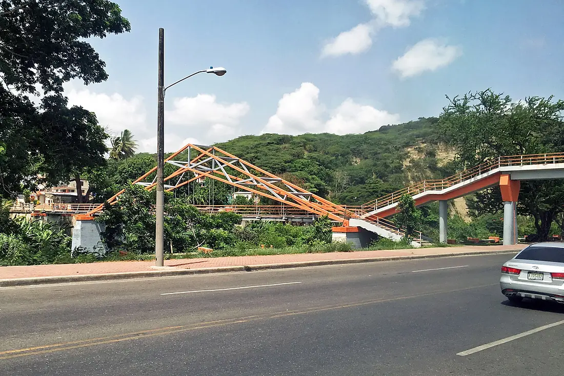 Puente Peatonal Rio Yaque del Norte Santiago 07 2018 9626