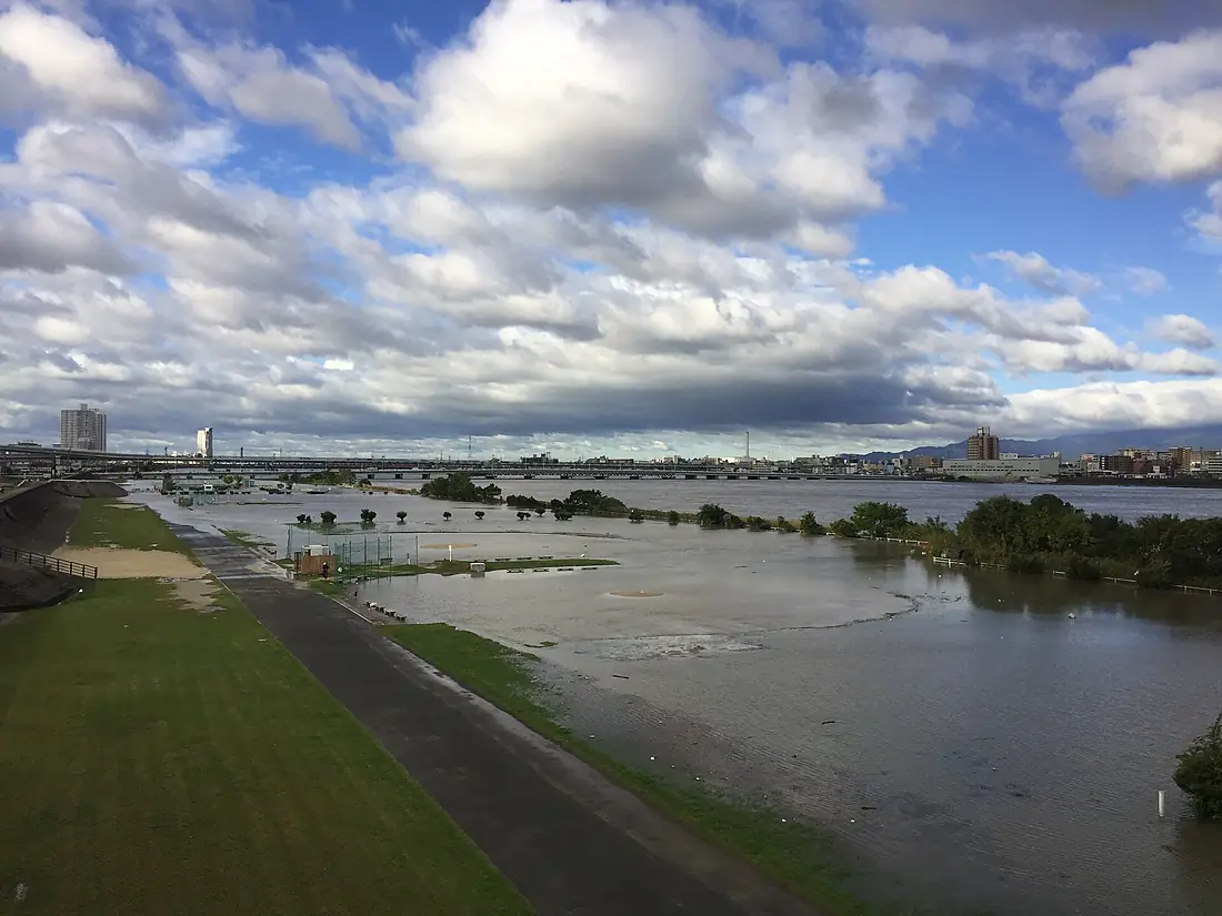 Inundation of the Yodo River, after Typhoon Lan