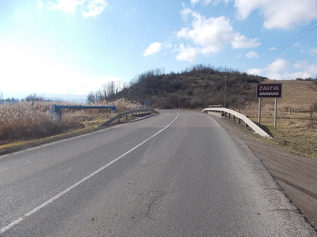 Bridge of Route 23 over the Zagyva