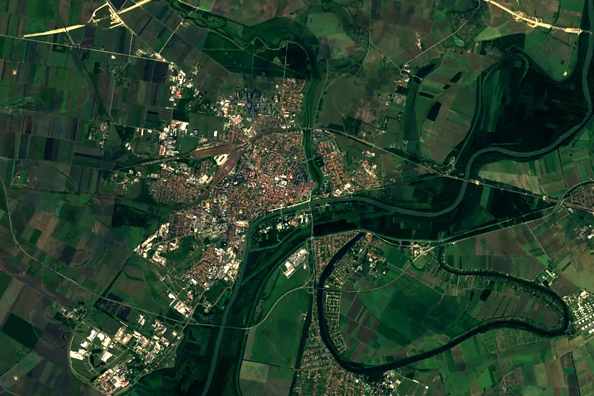 Zagyva: satellite view of the mouth