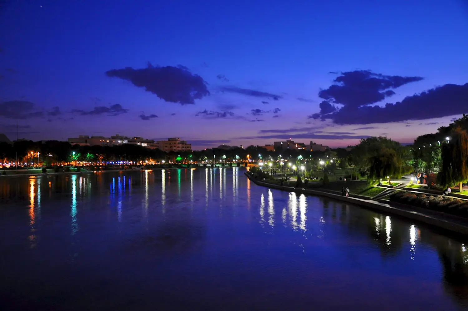 Zayandehroud after sunset