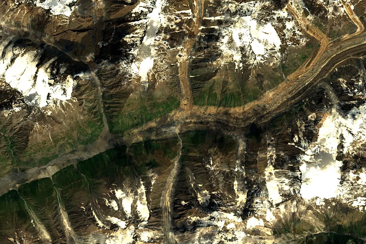 Zeravshan: satellite view of the source